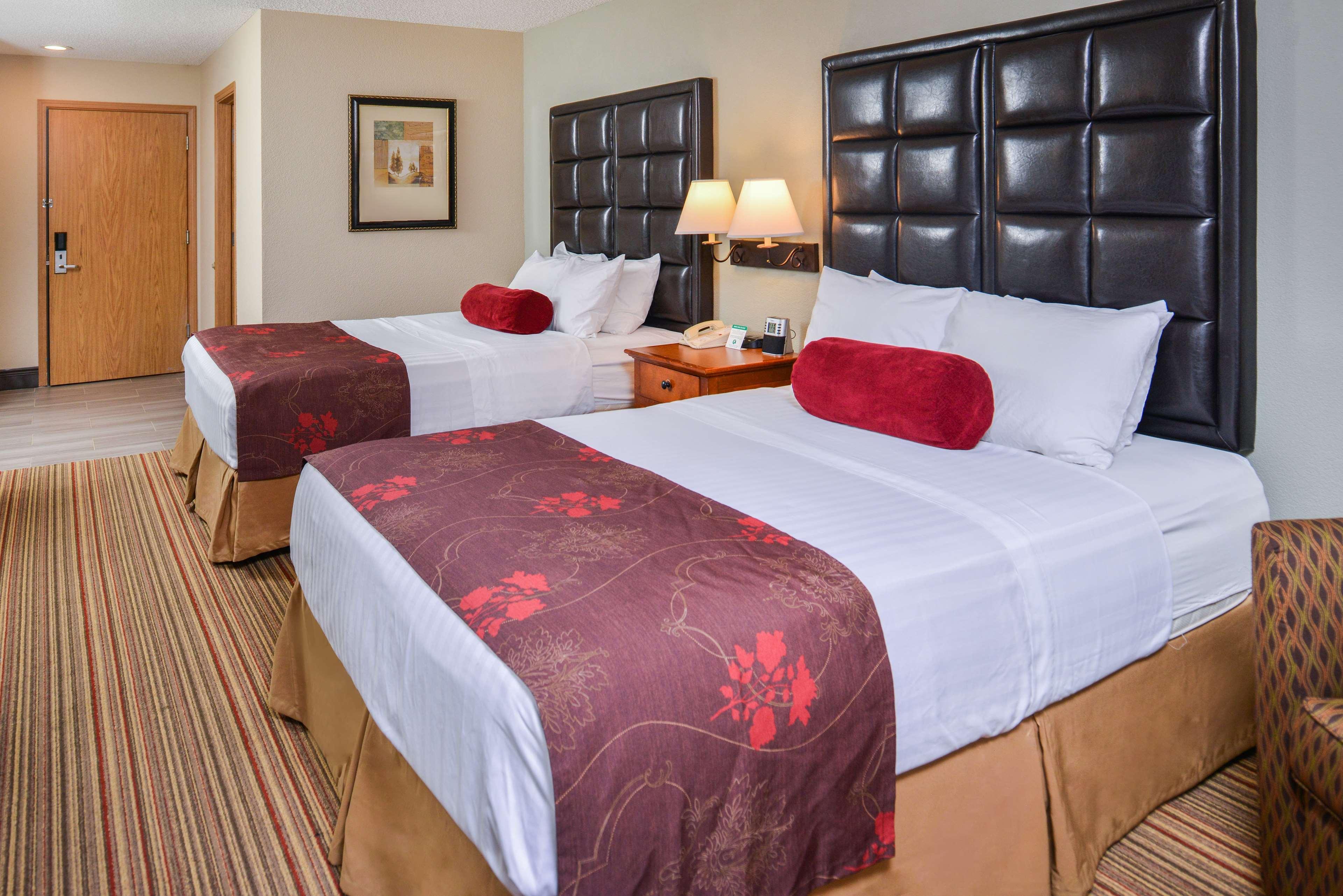 Best Western Plus Rama Inn Редмънд Екстериор снимка