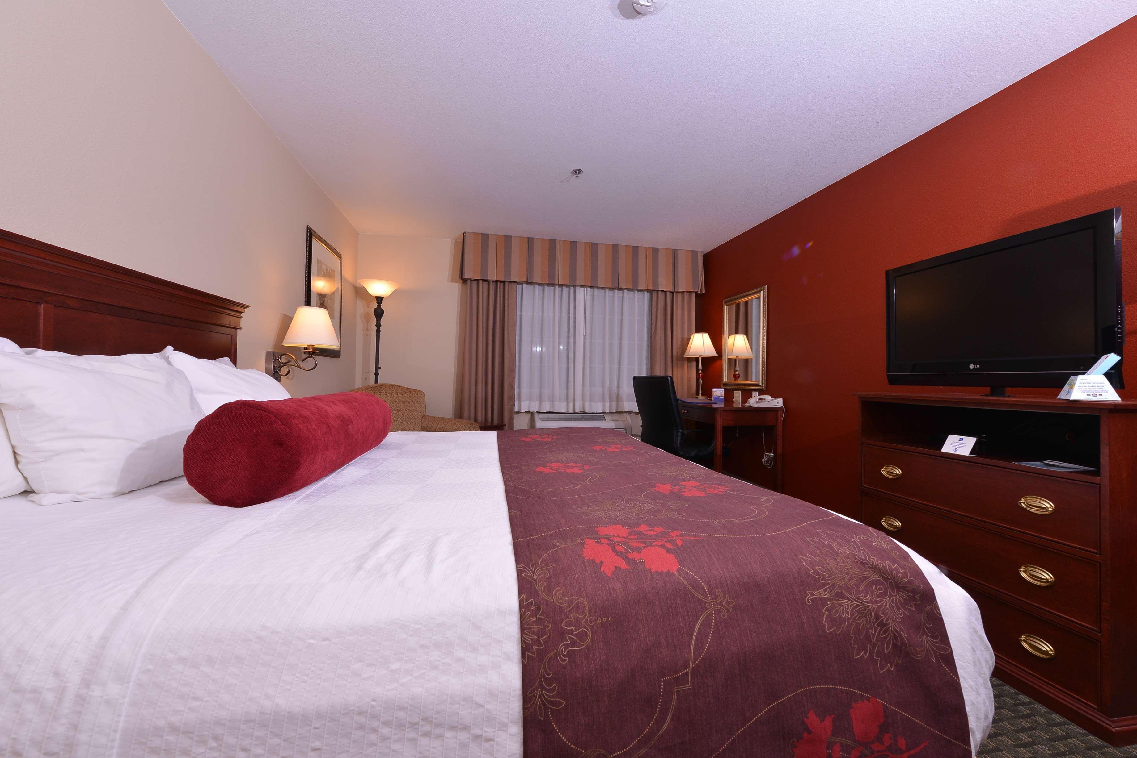 Best Western Plus Rama Inn Редмънд Екстериор снимка