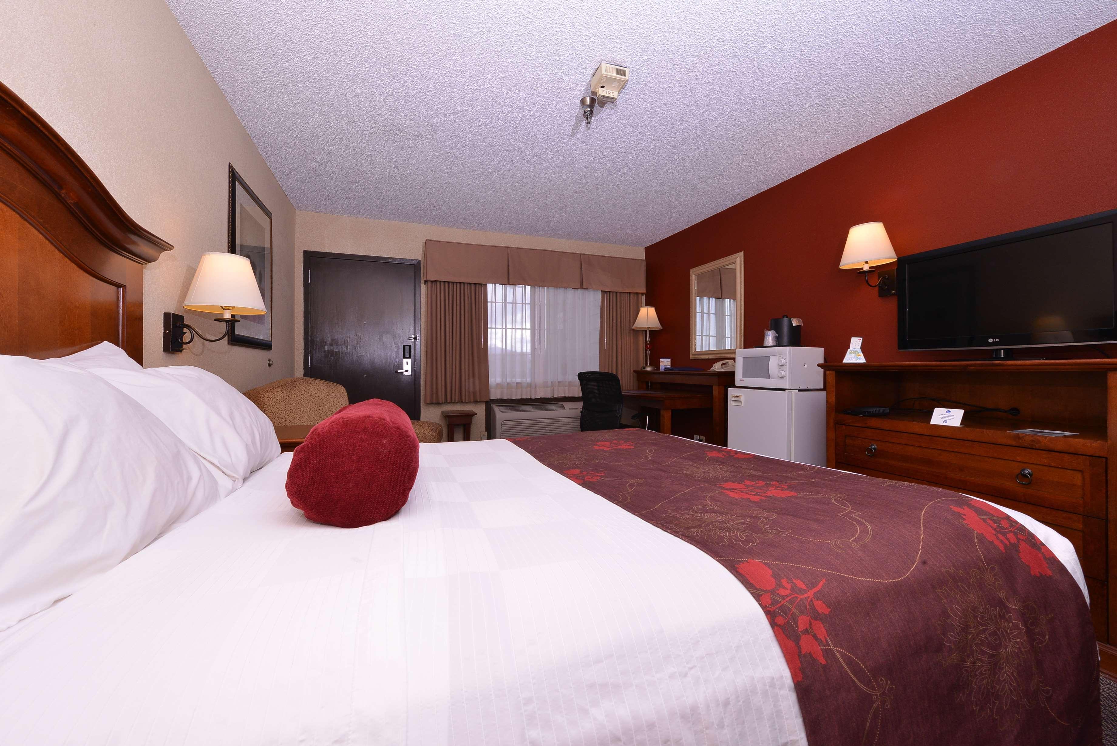 Best Western Plus Rama Inn Редмънд Екстериор снимка
