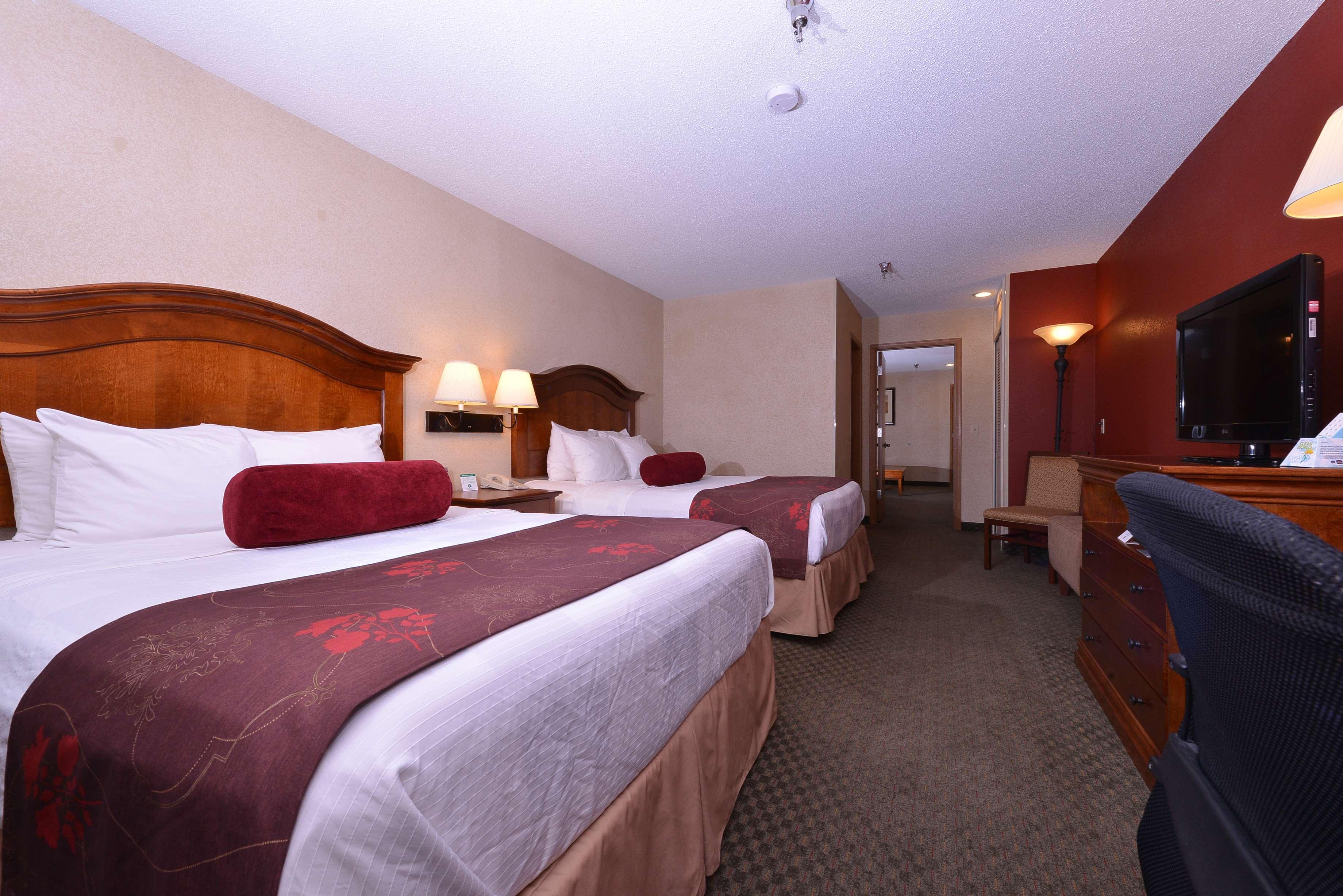 Best Western Plus Rama Inn Редмънд Екстериор снимка