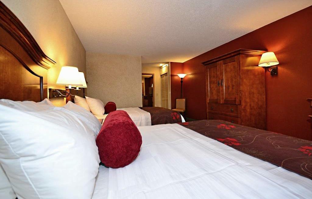 Best Western Plus Rama Inn Редмънд Екстериор снимка